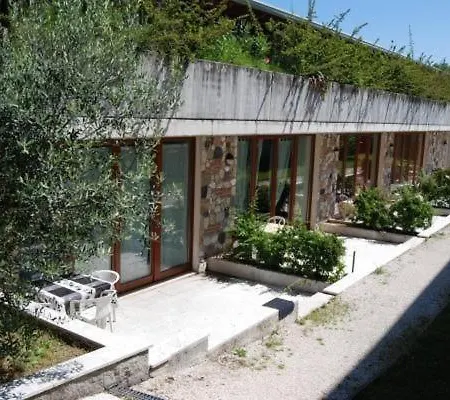 Mit Schoenem Badezimmer Und Garten * Desenzano del Garda